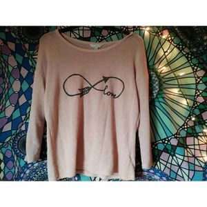 Soft "love infinity" shirt🌈